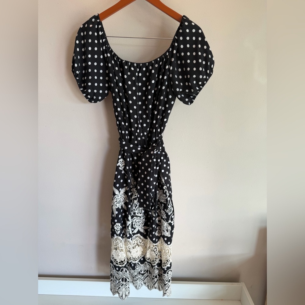 Romeo & Juliet Couture Black and‎ White Polka Dot Midi Dress with Lace Hem